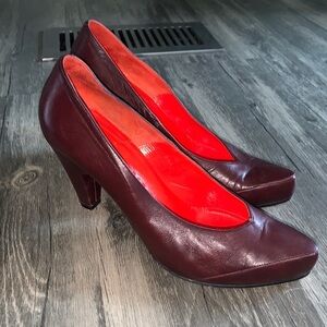 Stephen Venezia woman’s brown heels - size 38 - or 7.5 - made in Italy